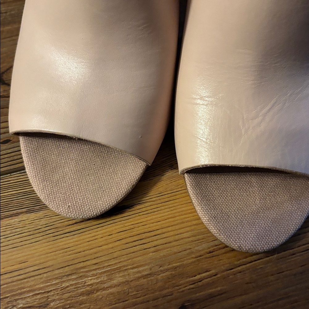 H by Halston Sand Nude Leather Kendra Open Toe Mule Heel 8.5 with 4.5" heel - Picture 3 of 9